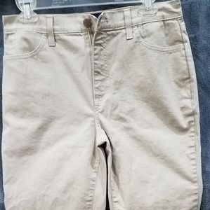 NYDJ Jeans Tan Size 8 Never Worn
